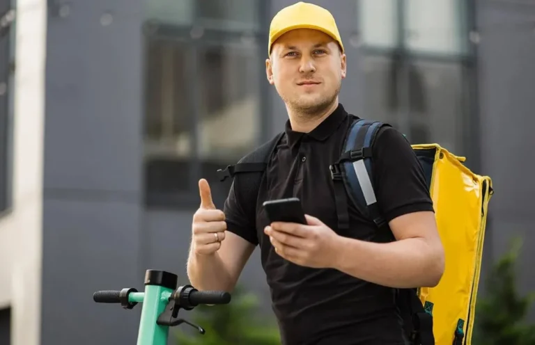 Şehirlerarası Moto Kurye: Sınırları Aşan Hızlı ve Güvenli Teslimat Çözümleri